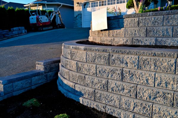 Stone Retaining Wall Repair in Elmhurst